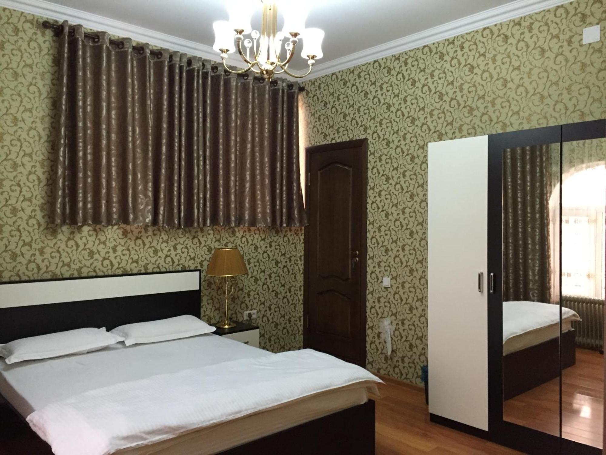 Hello Dushanbe Hostel Buitenkant foto